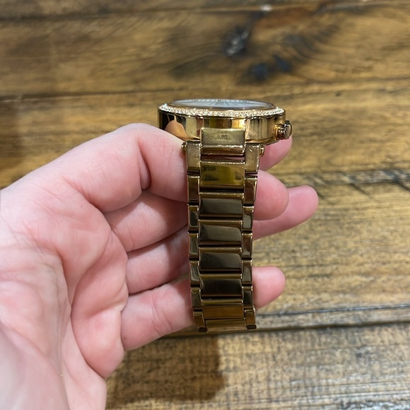 Michael Kors 5491 Rose Gold Chronograph Watch - Picture 4 of 5